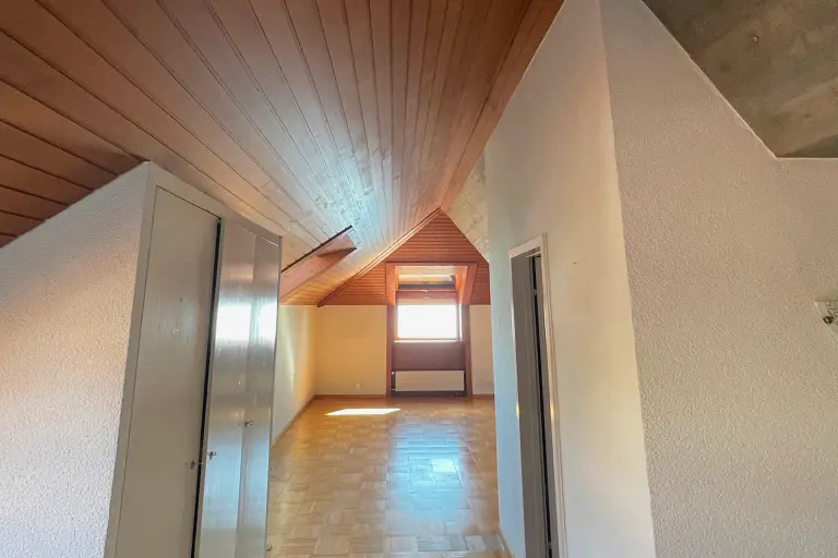 avant-renovation-couloir-chambre-peinture-interieure